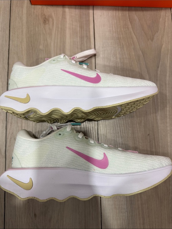 Nike Shoes - Nike Women's Trainers - Pink & Pale Yellow Accents
